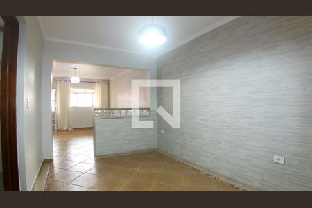 Casa à venda com 3 quartos, 251m² em Jardim Santa Adelia, São Paulo