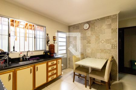 Casa à venda com 103m², 2 quartos e 2 vagas Casa à venda com 103m², 2 quartos e 2 vagasCozinha