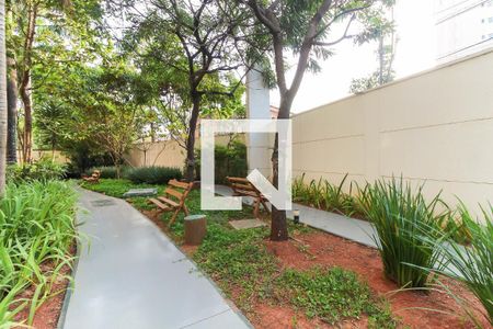 Apartamento à venda com 204m², 4 quartos e 4 vagas Apartamento à venda com 204m², 4 quartos e 4 vagasÁrea De Caminhada