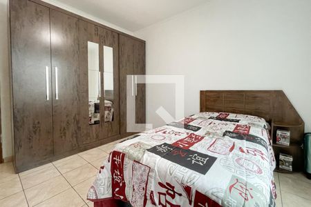 Quarto 1 de casa para alugar com 2 quartos, 74m² em Jardim Lauro Gomes, São Bernardo do Campo