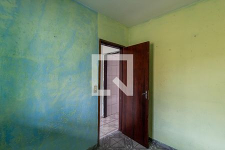 Quarto 2 de casa para alugar com 2 quartos, 50m² em Vila Carmosina, São Paulo