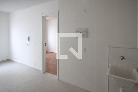 Cozinha e Área de Serviço de apartamento para alugar com 1 quarto, 28m² em Vila Ema, São Paulo