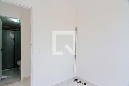 Quarto 1 de apartamento para alugar com 2 quartos, 64m² em Vila Carbone, São Paulo