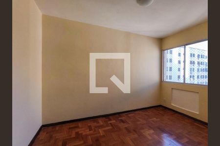 Quarto 1 de apartamento para alugar com 3 quartos, 60m² em Grajaú, Rio de Janeiro