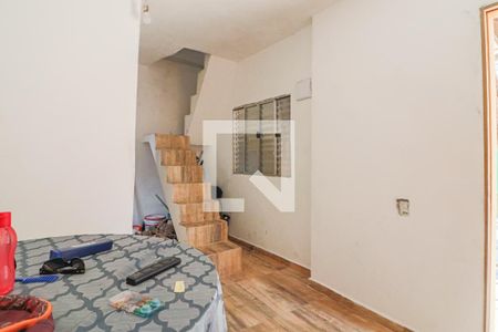 Sala de casa à venda com 3 quartos, 80m² em Vila Vasconcelos, São Paulo