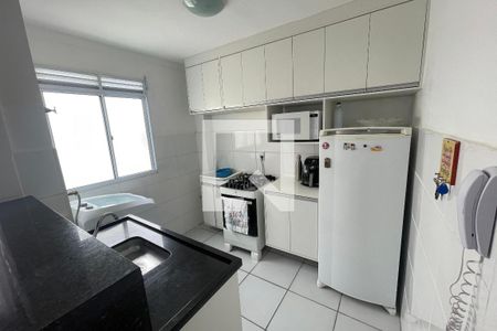 Cozinha de apartamento para alugar com 2 quartos, 40m² em Parque Santa Rosa, Suzano