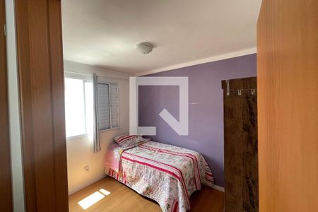 Quarto 1 de apartamento para alugar com 2 quartos, 40m² em Parque Santa Rosa, Suzano