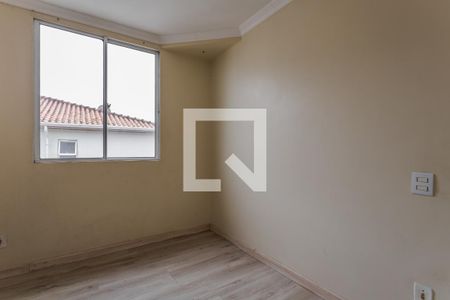 Quarto 1 de apartamento para alugar com 2 quartos, 44m² em Mário Quintana, Porto Alegre