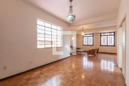 Sala de casa à venda com 4 quartos, 300m² em Alto Barroca, Belo Horizonte