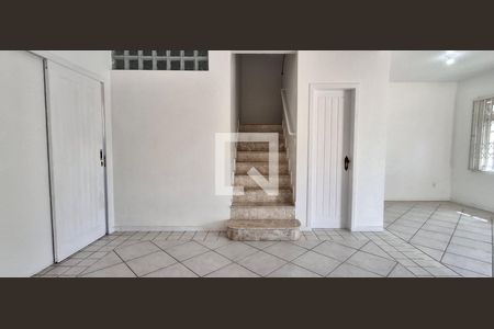 Sala de casa para alugar com 5 quartos, 240m² em Balneario, Florianópolis