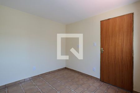 Quarto 2 de casa para alugar com 2 quartos, 50m² em Vila Espanhola, São Paulo