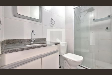 Banheiro de apartamento para alugar com 1 quarto, 33m² em Barra Funda, São Paulo