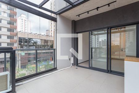 Varanda de kitnet/studio para alugar com 1 quarto, 36m² em Vila Olímpia, São Paulo