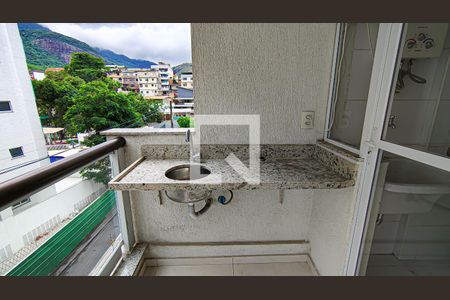 sala - varanda de apartamento para alugar com 2 quartos, 60m² em Freguesia (jacarepaguá), Rio de Janeiro