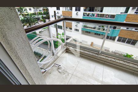 sala - varanda de apartamento para alugar com 2 quartos, 60m² em Freguesia (jacarepaguá), Rio de Janeiro