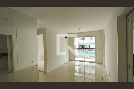 sala de apartamento para alugar com 2 quartos, 60m² em Freguesia (jacarepaguá), Rio de Janeiro