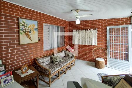 Sala de casa para alugar com 2 quartos, 220m² em Cidade Ocian, Praia Grande