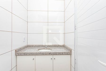 Banheiro de apartamento para alugar com 1 quarto, 28m² em Vila Moinho Velho, São Paulo