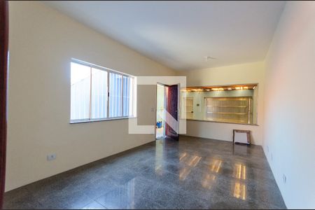 Sala de casa para alugar com 3 quartos, 214m² em Jardim Marisa, São Paulo