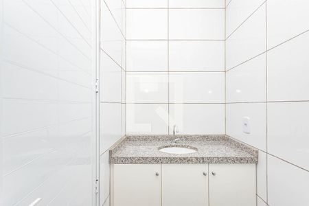 Banheiro de apartamento para alugar com 1 quarto, 28m² em Vila Moinho Velho, São Paulo