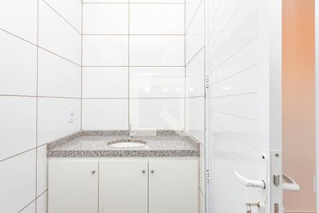 Banheiro de apartamento para alugar com 1 quarto, 28m² em Vila Moinho Velho, São Paulo