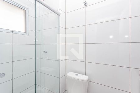 Banheiro de apartamento para alugar com 1 quarto, 28m² em Vila Moinho Velho, São Paulo