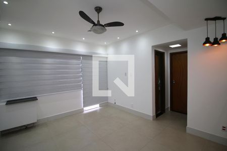 Sala de apartamento para alugar com 2 quartos, 86m² em Colégio, Rio de Janeiro