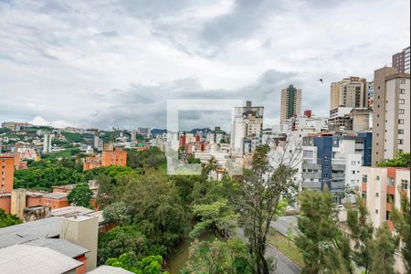 Sala de apartamento à venda com 3 quartos, 90m² em Estrela Dalva, Belo Horizonte