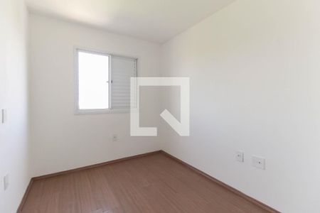 Quarto 1 de apartamento para alugar com 3 quartos, 55m² em Conjunto Residencial José Bonifácio, São Paulo