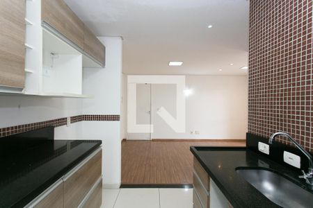 Cozinha de apartamento para alugar com 2 quartos, 52m² em Penha de França, São Paulo