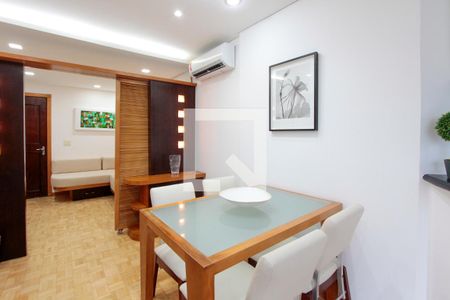 Sala de apartamento à venda com 1 quarto, 57m² em Barra da Tijuca, Rio de Janeiro