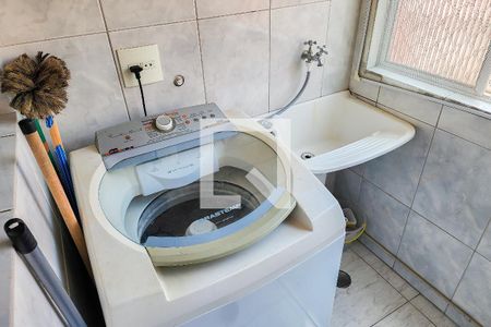 Apartamento à venda com 65m², 2 quartos e 1 vaga Apartamento à venda com 65m², 2 quartos e 1 vagaÁrea de Serviço