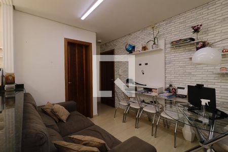 Sala de apartamento à venda com 2 quartos, 45m² em Jardim Ocara, Santo André