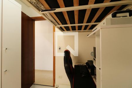 Quarto de apartamento à venda com 2 quartos, 45m² em Jardim Ocara, Santo André