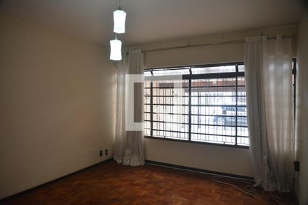 Casa para alugar com 3 quartos, 210m² em Vila Pires, Santo André