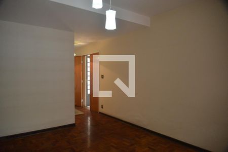 Casa para alugar com 3 quartos, 210m² em Vila Pires, Santo André