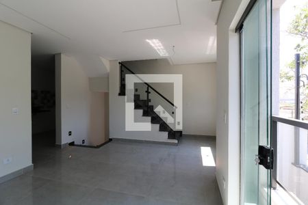 Sala de casa à venda com 3 quartos, 128m² em Parque Jaçatuba, Santo André