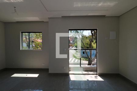 Sala de casa à venda com 3 quartos, 128m² em Parque Jaçatuba, Santo André