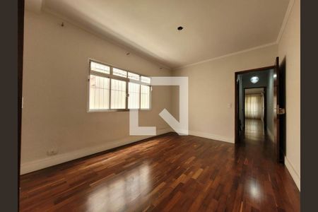 Casa à venda com 3 quartos, 200m² em Vila Alexandria, São Paulo