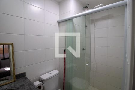 Banheiro de apartamento para alugar com 1 quarto, 33m² em Butantã, São Paulo