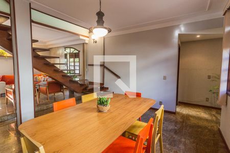 Sala 2 de casa à venda com 4 quartos, 315m² em Fernão Dias, Belo Horizonte