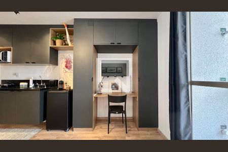 Quarto  de kitnet/studio para alugar com 1 quarto, 27m² em Sumarezinho, São Paulo