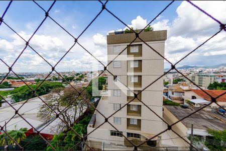 Vista de apartamento à venda com 3 quartos, 99m² em Alto Caiçaras, Belo Horizonte