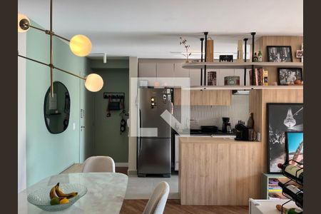 Sala de apartamento à venda com 2 quartos, 67m² em Vila Ipojuca, São Paulo