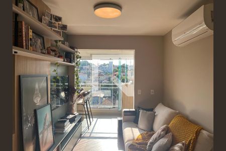 Sala de apartamento à venda com 2 quartos, 67m² em Vila Ipojuca, São Paulo