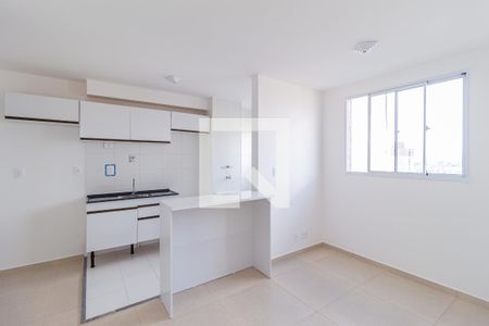 Sala de apartamento para alugar com 2 quartos, 40m² em Vila da Oportunidade, Carapicuíba