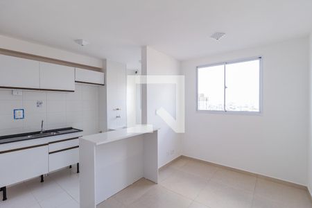 Sala de apartamento para alugar com 2 quartos, 40m² em Vila da Oportunidade, Carapicuíba