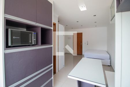 Quarto e Cozinha  de kitnet/studio para alugar com 1 quarto, 28m² em Tucuruvi, São Paulo