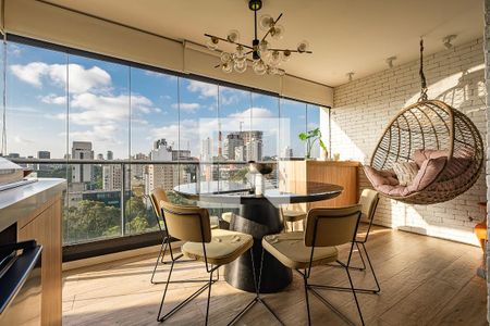 Sala/Cozinha de apartamento à venda com 2 quartos, 74m² em Cerqueira César, São Paulo