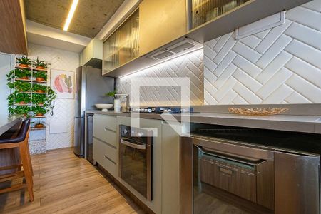 Sala/Cozinha de apartamento à venda com 2 quartos, 74m² em Cerqueira César, São Paulo